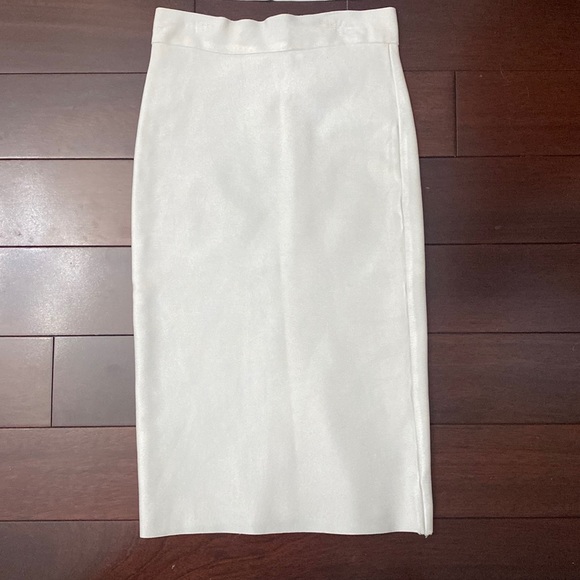 White Two Piece Skirt and Top Set - Picture 3 of 6